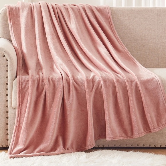 Luxurious Blush Pink Large Throw Blanket - Picture 1 of 4